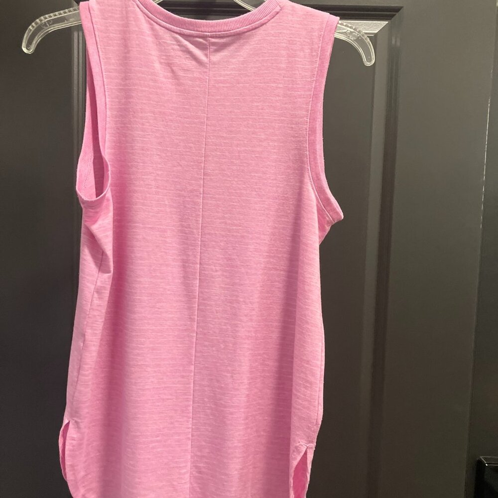 Workout tank - Picture 2 of 4